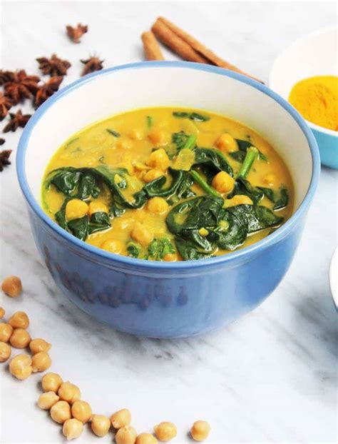 Healthy Chickpea and Spinach Curry